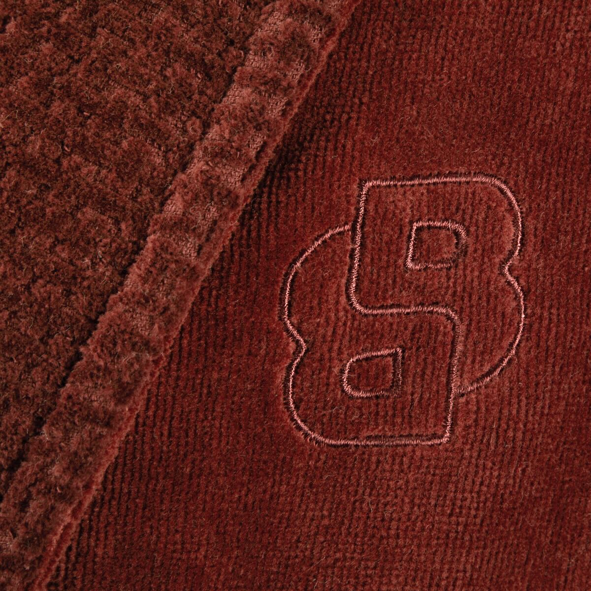 Robe Detail - Hugo Boss Double B Lava Shawl Collar Bathrobe (Men's) by Yves Delorme