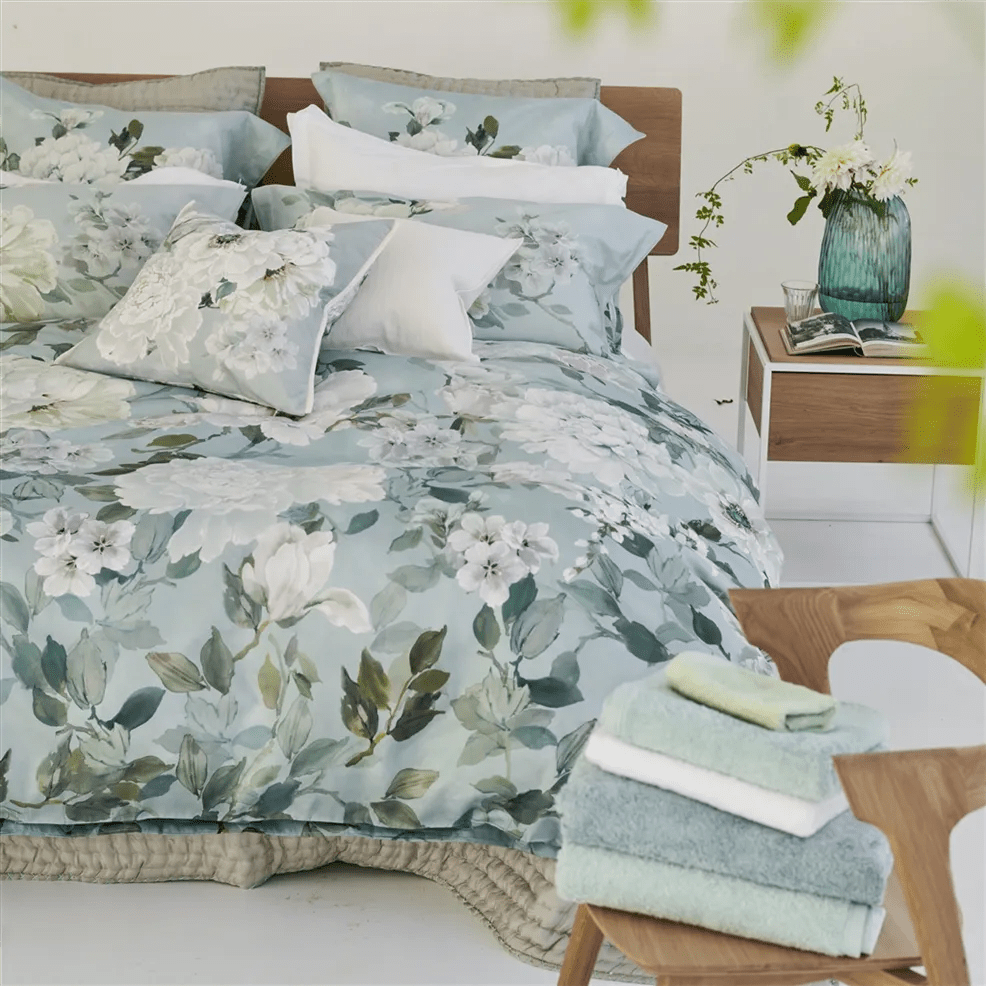 Designers Guild Fleurs Blanche Platinum Bedding