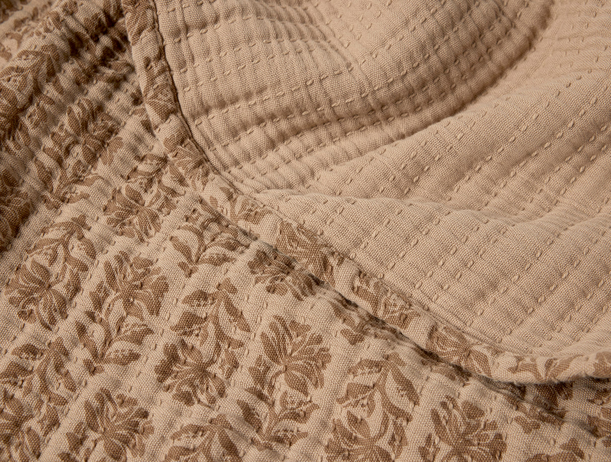 Fabric Detail - Coyuchi Mirada Fawn Chrysanthemum Organic Matelasse Blanket at Fig Linens and Home