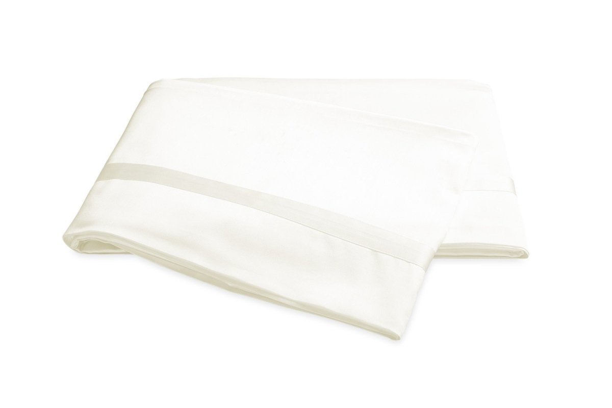 Matouk Nocturne Ivory Flat Sheet | Fig Linens