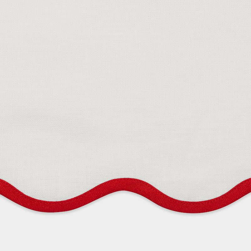 Swatch of Matouk Scallop Edge Oval Placemat - White and Scarlet