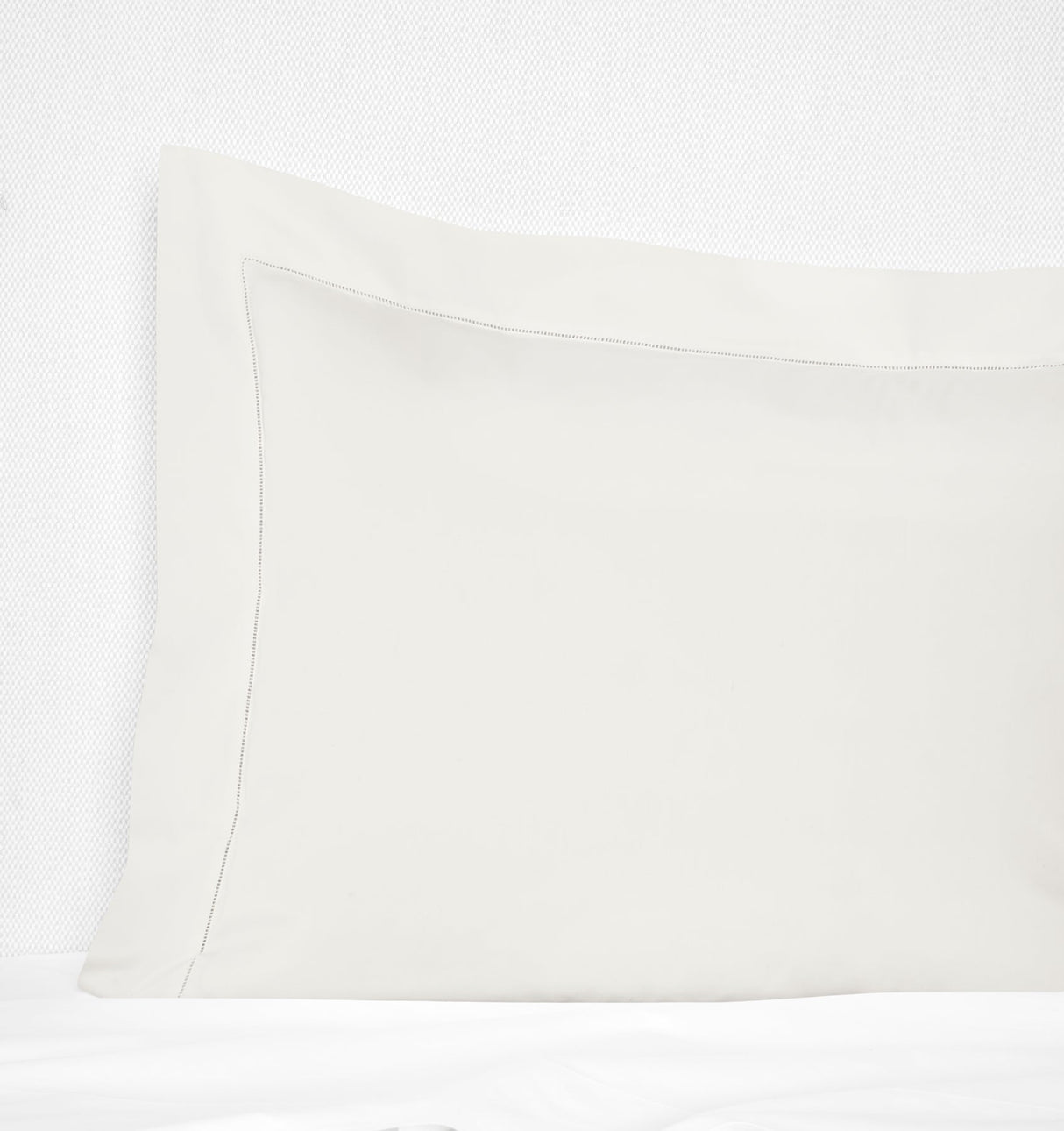 Sferra Spring26 Luxor Standard Sham Oyster at Fig Linens And Home