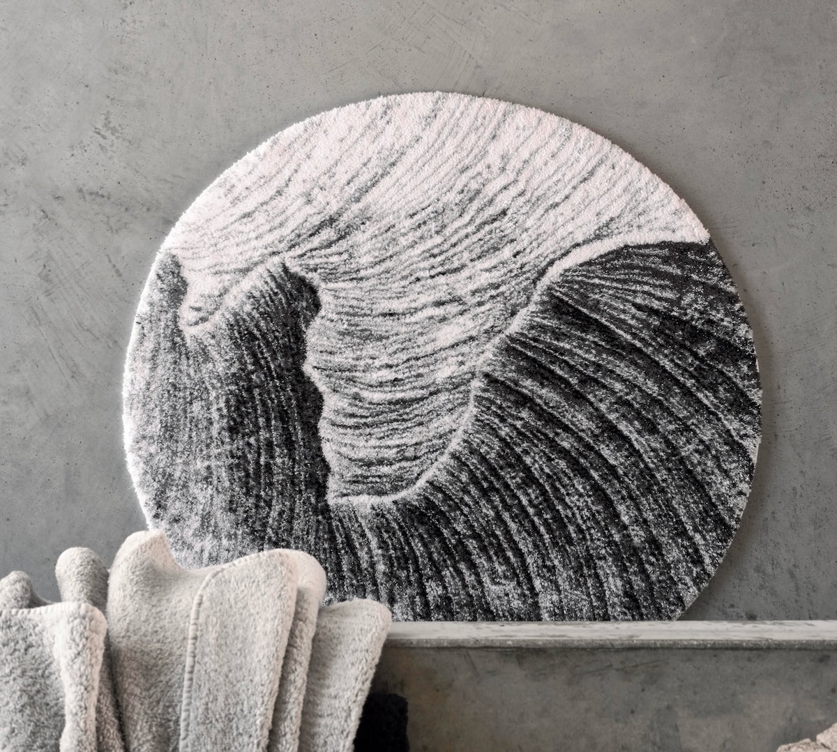 Yoji Silver 900 Bath Rug by Abyss Habidecor