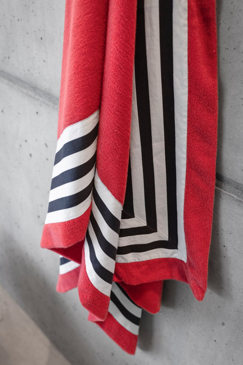 Abyss Beach Towel - Cannes Beach Towels for Pool or Days by the Ocean - Viva Magenta 579