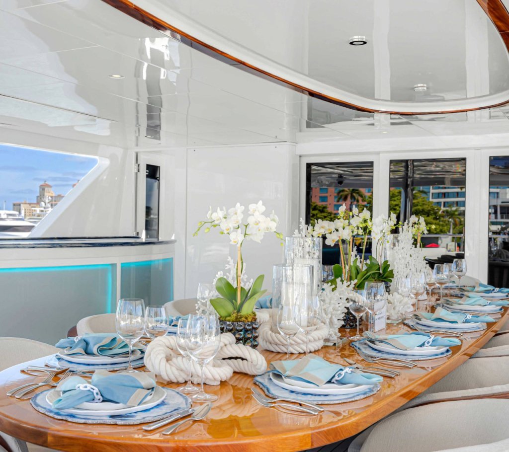 Dip Dye Napkin in Sky & Blue Set of 4 by Kim Seybert 6