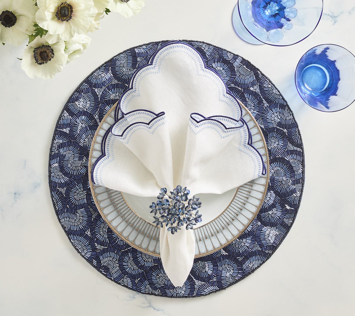 Lune Napkin in White & Navy, Set of 4 by Kim Seybert White/Navy 21"L x 21"W x 0.1"H - Set of 4 Napkins at FIG LINENS AND HOME 2