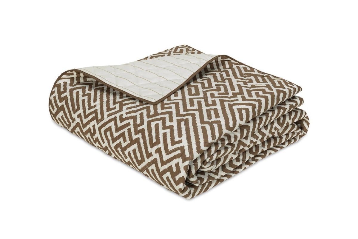 Matouk Schumacher Gabriel Twin Quilt 72 x 94, piped edge Mocha