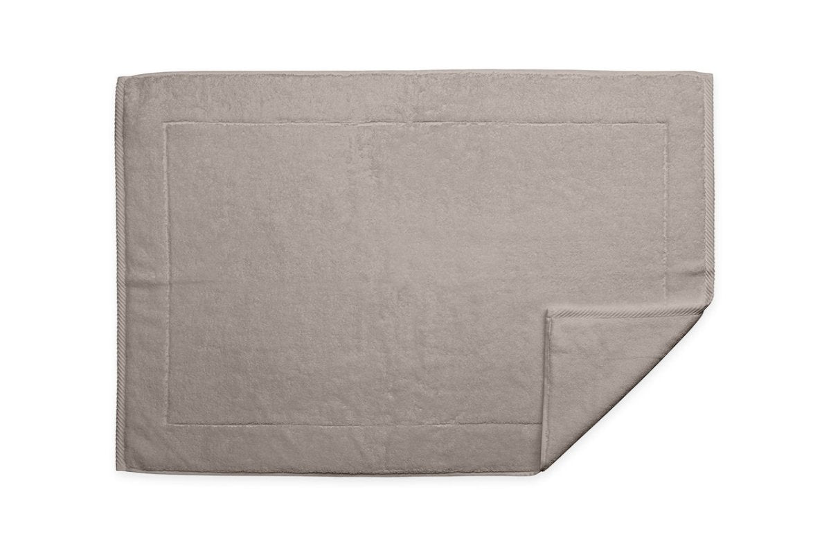 Matouk Milagro Tub Mat at Fig Linens and Home - Platinum