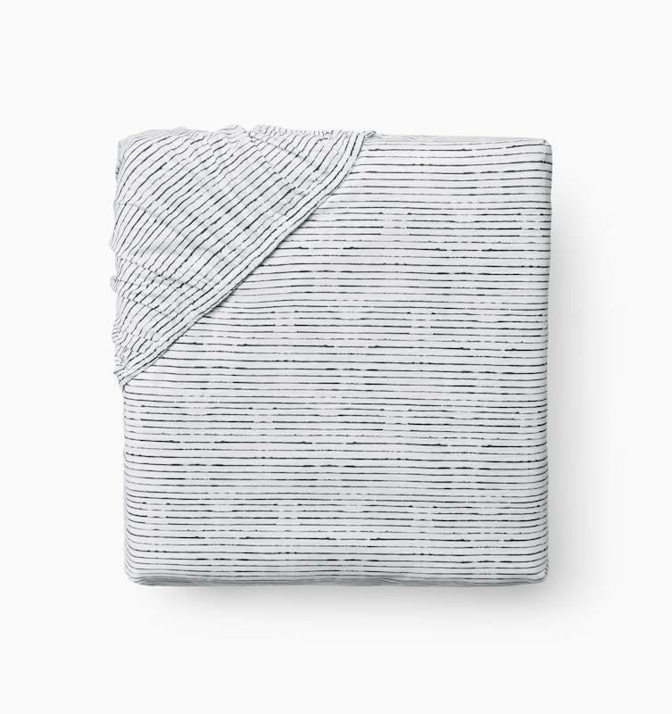 Arzano - Full Bottom Fitted 54X75X17 White/Black Sferra