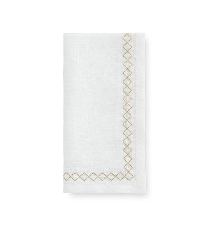 Sferra Table Linen Perry Tablecloth and Napkin Fig Linens