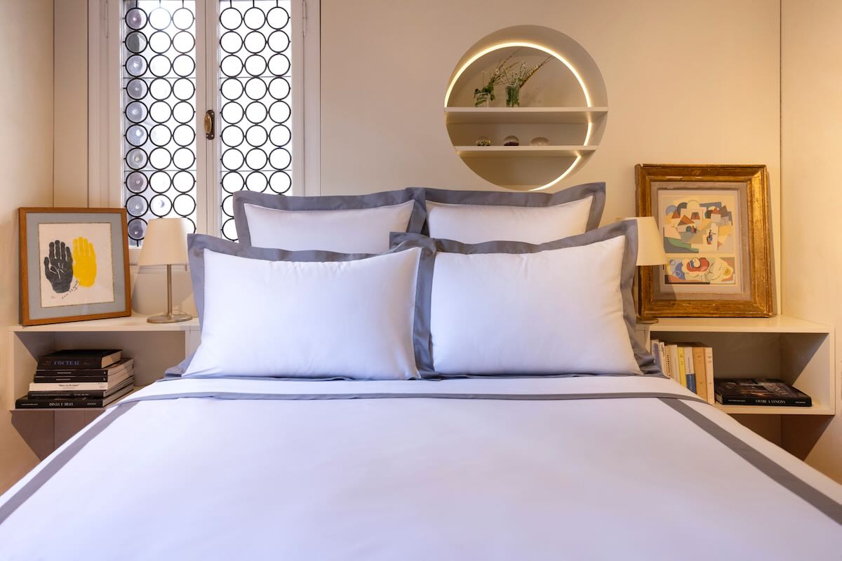 Linea Platine Bedding by Yves Delorme Duvet Cover Full/Queen 92 x 92 Platine at FIG LINENS AND HOME 26