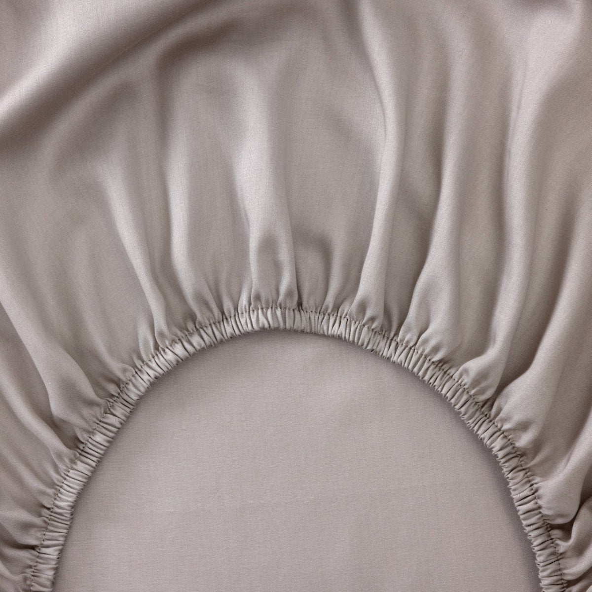 Triomphe Loutre Fitted Sheet by Yves Delorme King Fitted Sheet Loutre at FIG LINENS AND HOME 2