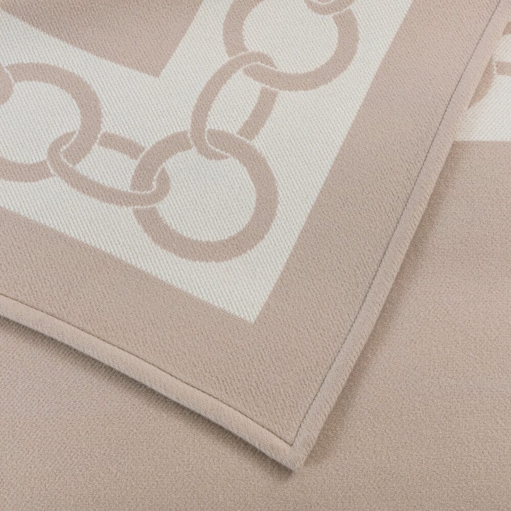 Frette Chains Throw Blanket in Beige and Milk | Wool Throw Detail