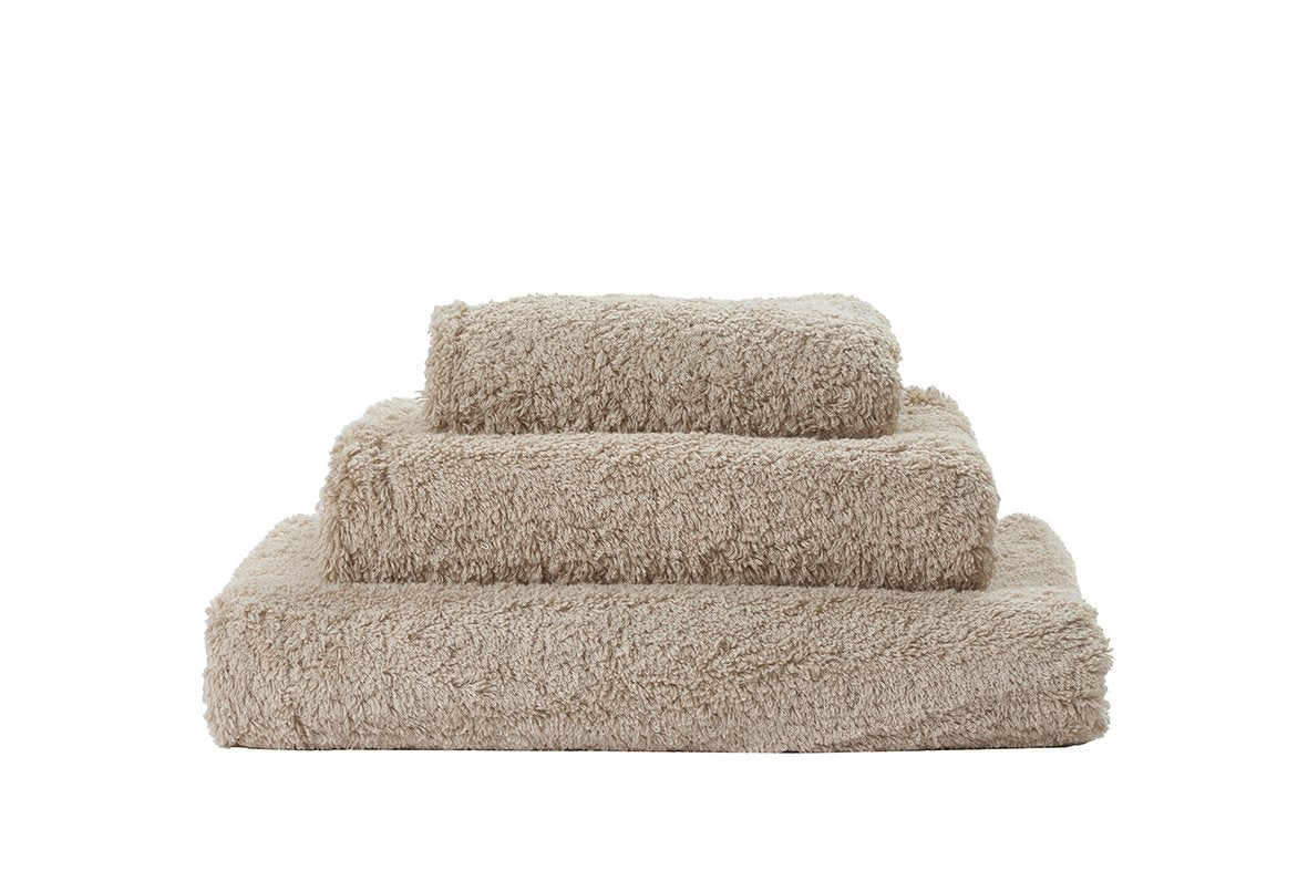 Set of Abyss Super Pile Towels in Linen 770