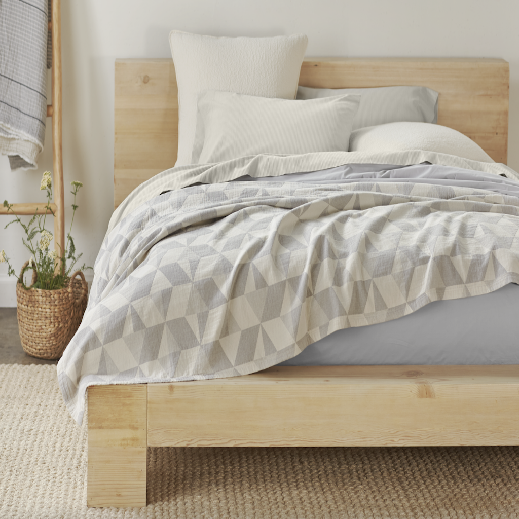 Pismo Organic Blankets by Coyuchi | Fig Linens