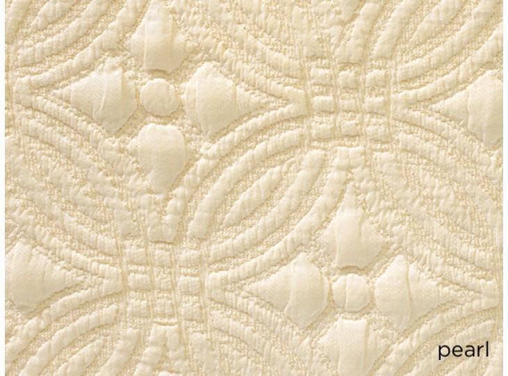 Fig Linens - Lucia Matelassé Coverlet & Shams by Peacock Alley - Pearl