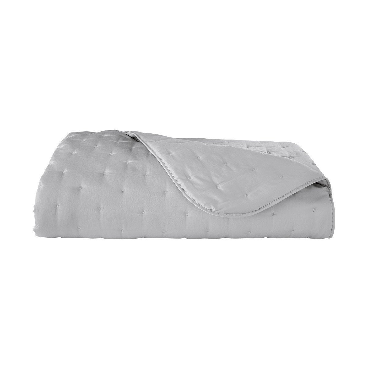 Yves Delorme Triomphe Quilt Nacre Silver