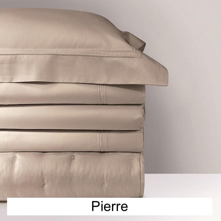 Yves Delorme Triomphe Duvets and Shams by Yves Delorme - Standard Sham Blanc at FIG LINENS AND HOME - 5