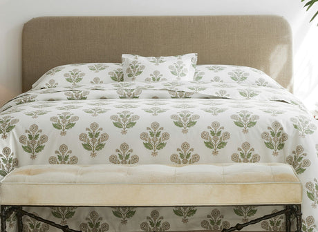 Dalila Duvet Cover | Matouk Schumacher Cotton Percale Bedding at Fig Linens and Home - Lifestyle 2
