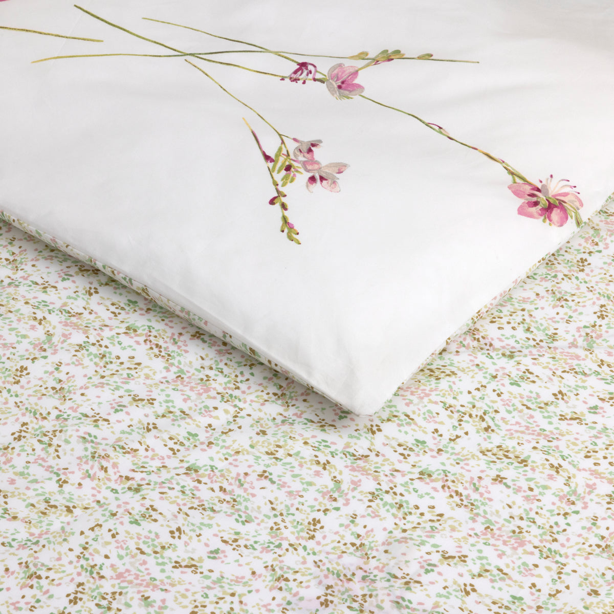 Gaura Bedding by Yves Delorme