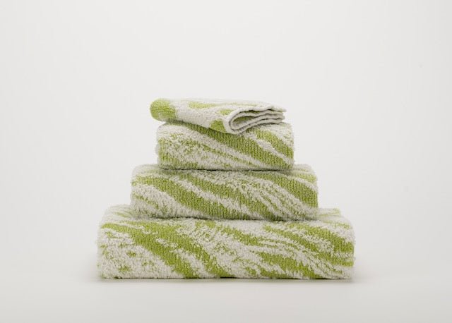 Fogo Euro Bath Sheet 39X59 Apple Green 165 by Abyss