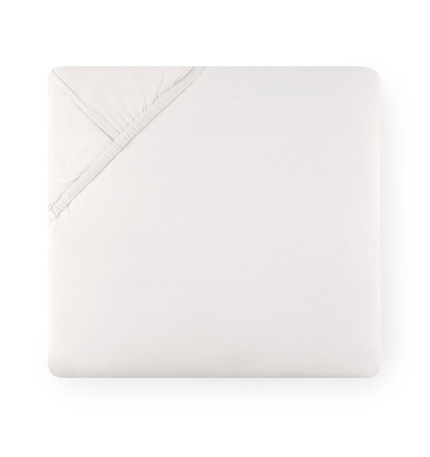 Fitted Sheet - Sferra Celeste Ivory Cotton Percale - Off-White Bed Sheet at Fig Linens and Home
