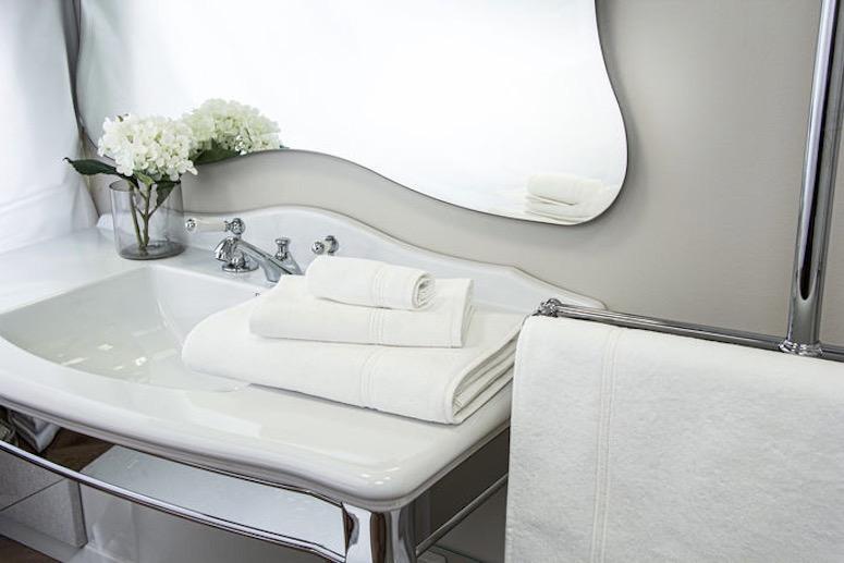 Frette Hotel Classic Bath Towels | Hotel Towels at Fig Linens