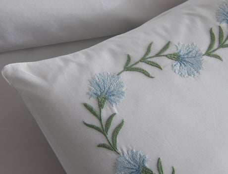 Daphne Bedding by Matouk - Percale Cotton Sheets and Duvet Covers - Detail 4
