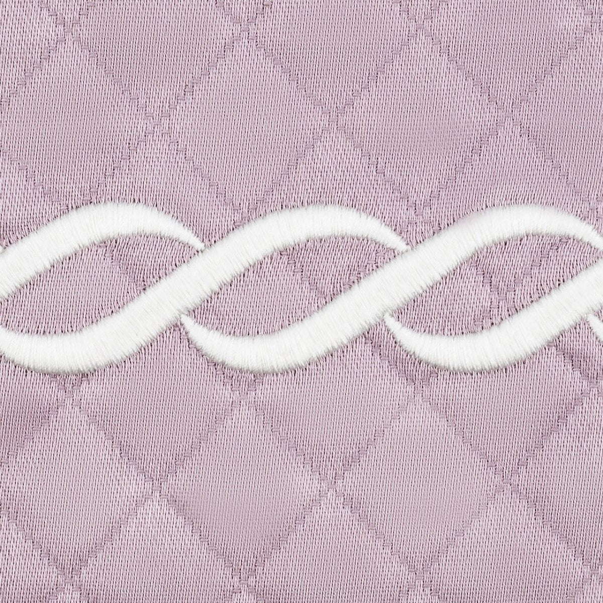 Matouk Classic Chain Scallop Matelasse Swatch Deep Lilac and Bone  | Matouk at Fig Linens and Home