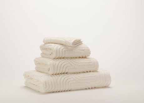 Olly Bath Towel 28X54 Ivory 103 by Abyss
