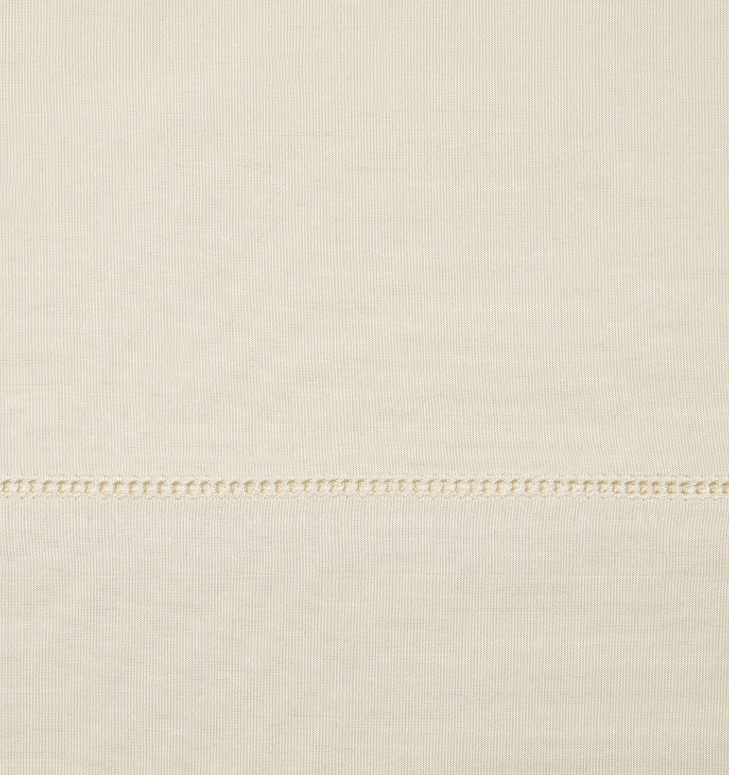 Sferra Spring26 Luxor Flat Sheet Beige Swatch at Fig Linens And Home