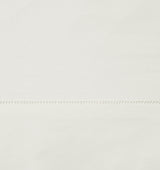 Sferra Spring26 Luxor Flat Sheet Oyster Swatch at Fig Linens And Home