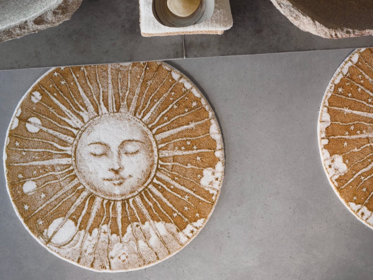 Bath Rug with Sunshine Motif - Roi Soleil Gold 800 | Abyss Habidecor Bath Rug at Fig Linens & Home 5