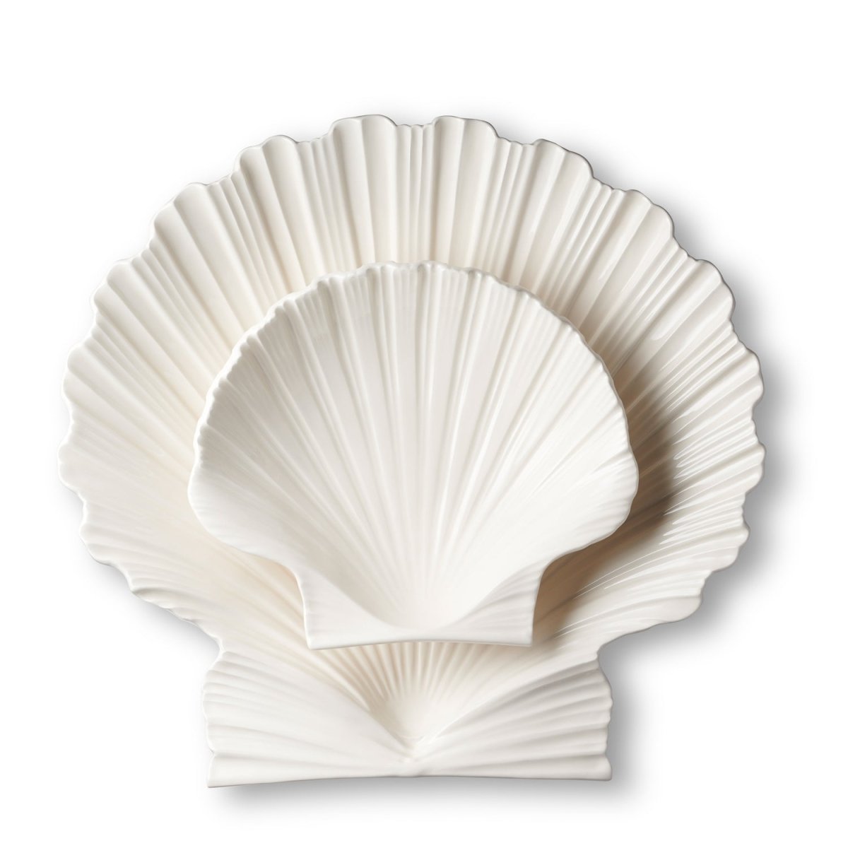 AERIN Shell Platter in Medium shown with smaller Shell