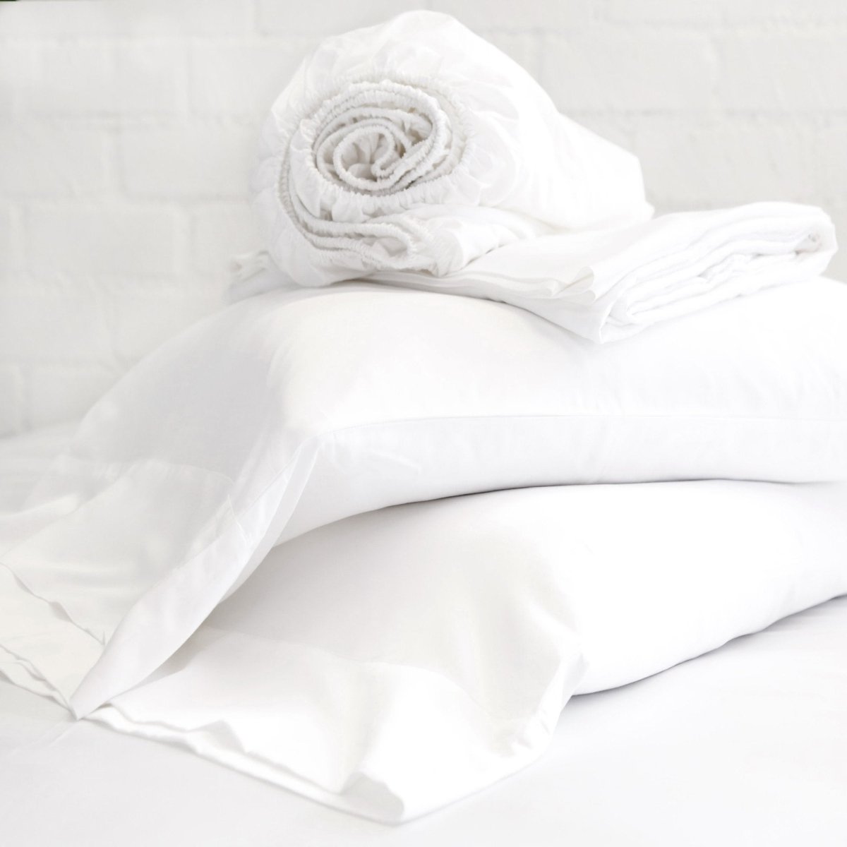 Pom Pom at Home White Cotton Sateen Sheet Set | Fig Linens