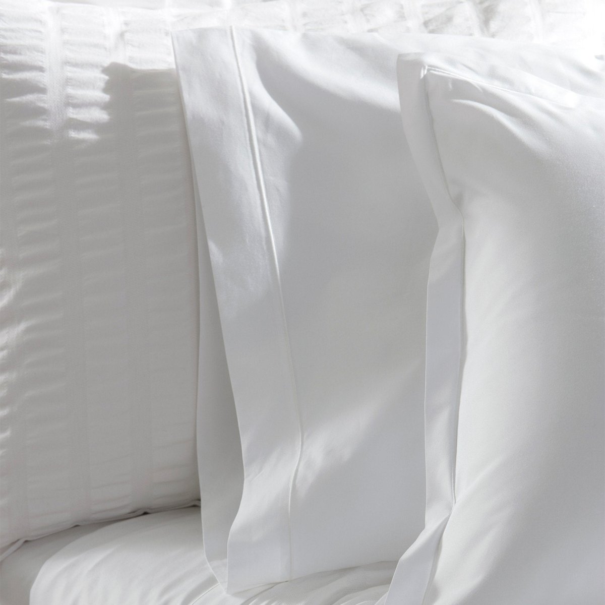 Matouk Luxury Bedding Ceylon Satin Stitch - Fig Linens
