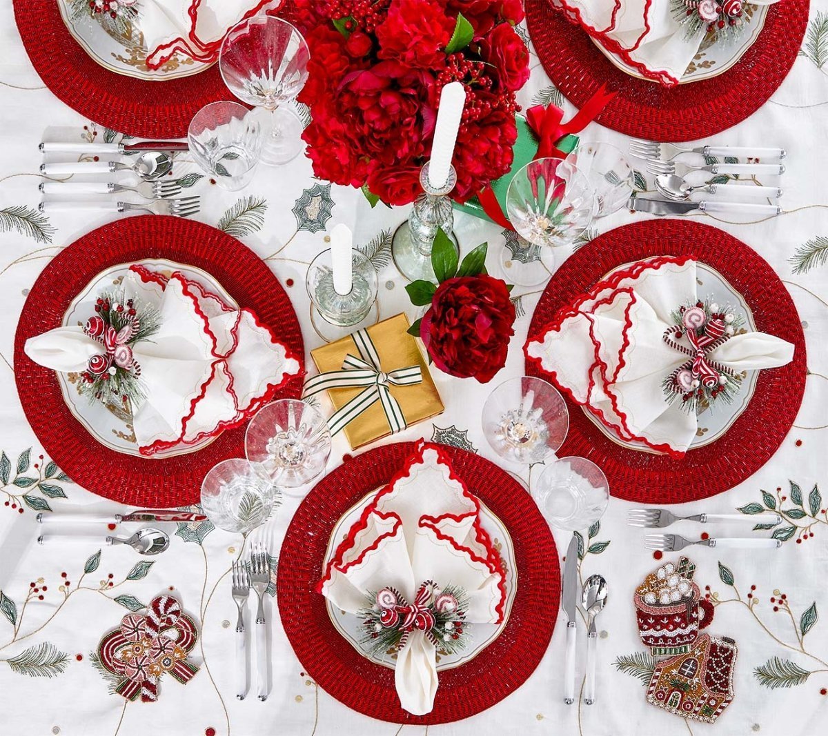 Arches Napkin in White, Red & Gold, Set of 4 Kim Seybert at Fig Linens and Home - LIfestyle 3