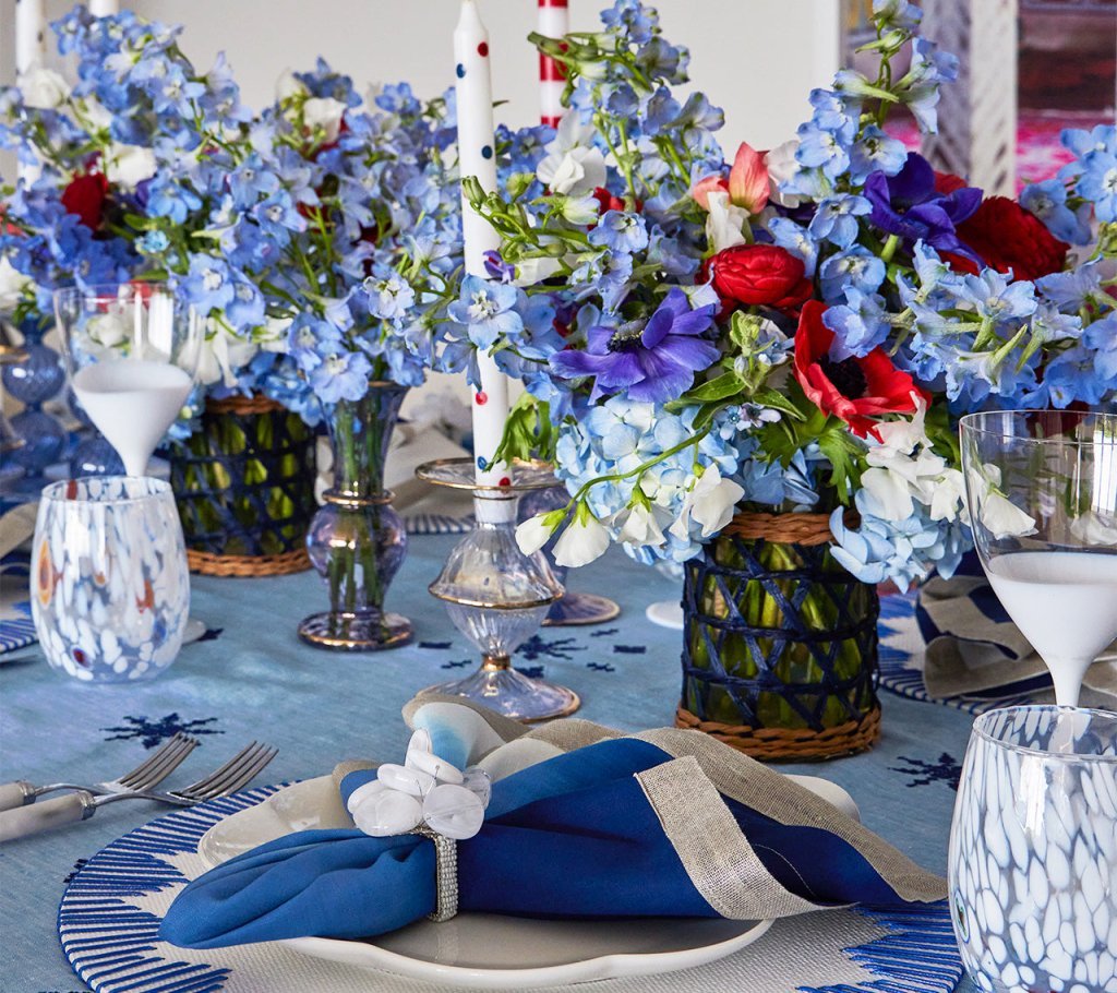 Dip Dye Napkin in Blue & White Set of 4 by Kim Seybert 5