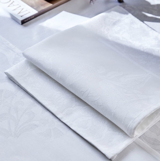 Voyage Iconique White Napkins By Le Jacquard Francais at Fig LInens and Home 1