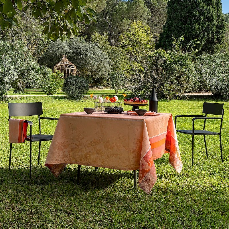Instant Bucolique Pink Tablecloths by Le Jacquard Français - outdoor al fresco dining