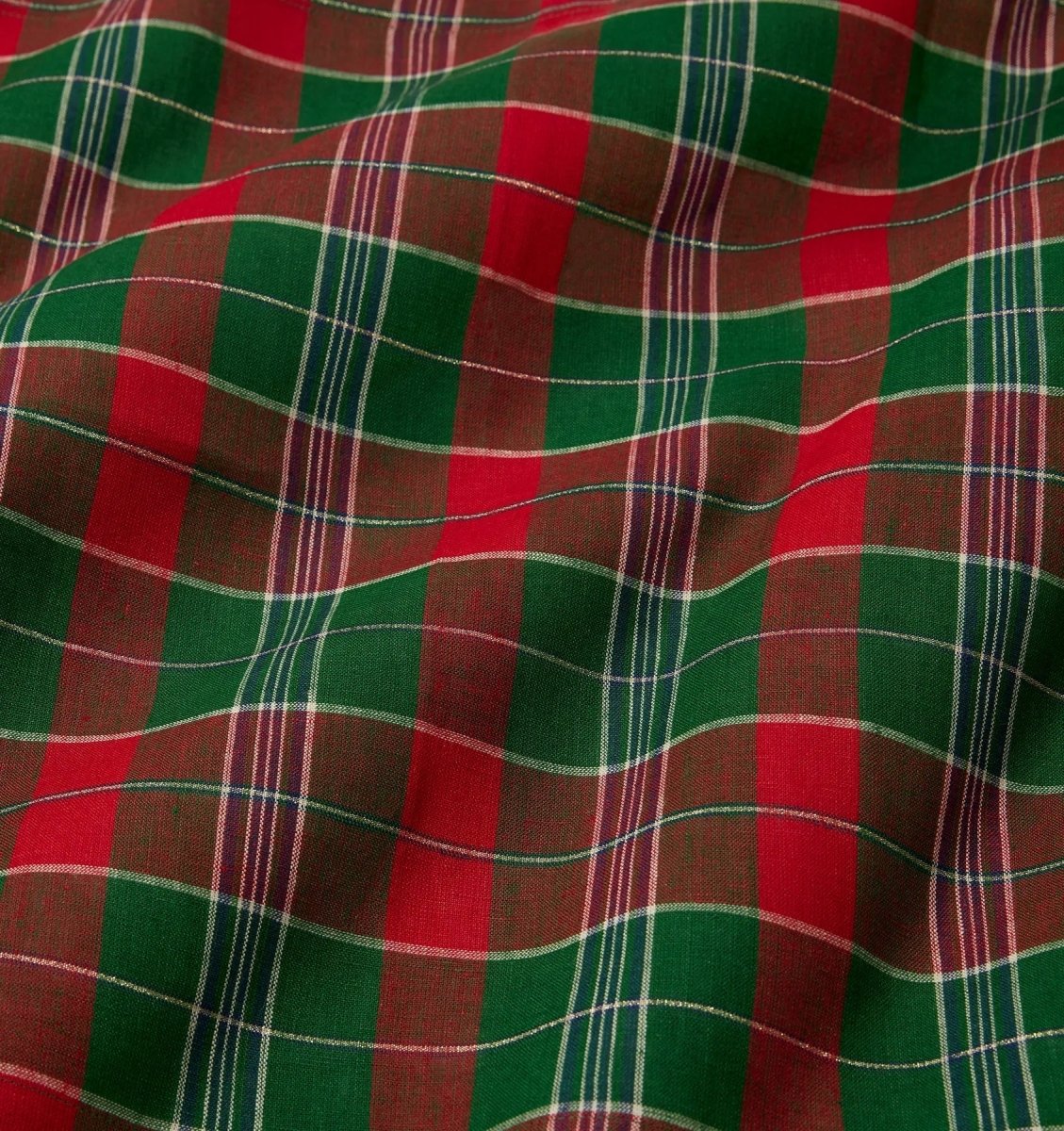 Masseria Dinner Napkins by Sferra Linens in Emerald/Red at Fig Linens and Home - 3