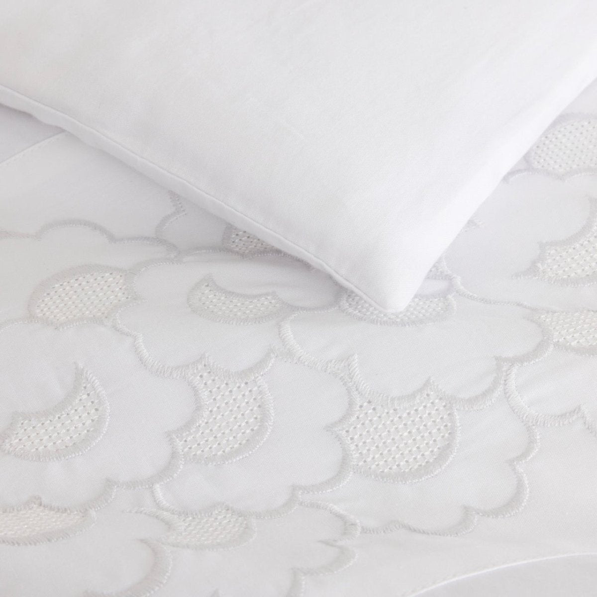 Festons Bedding by Yves Delorme Sham Boudoir (Single) 12 x 17 White with Silver at FIG LINENS AND HOME 12