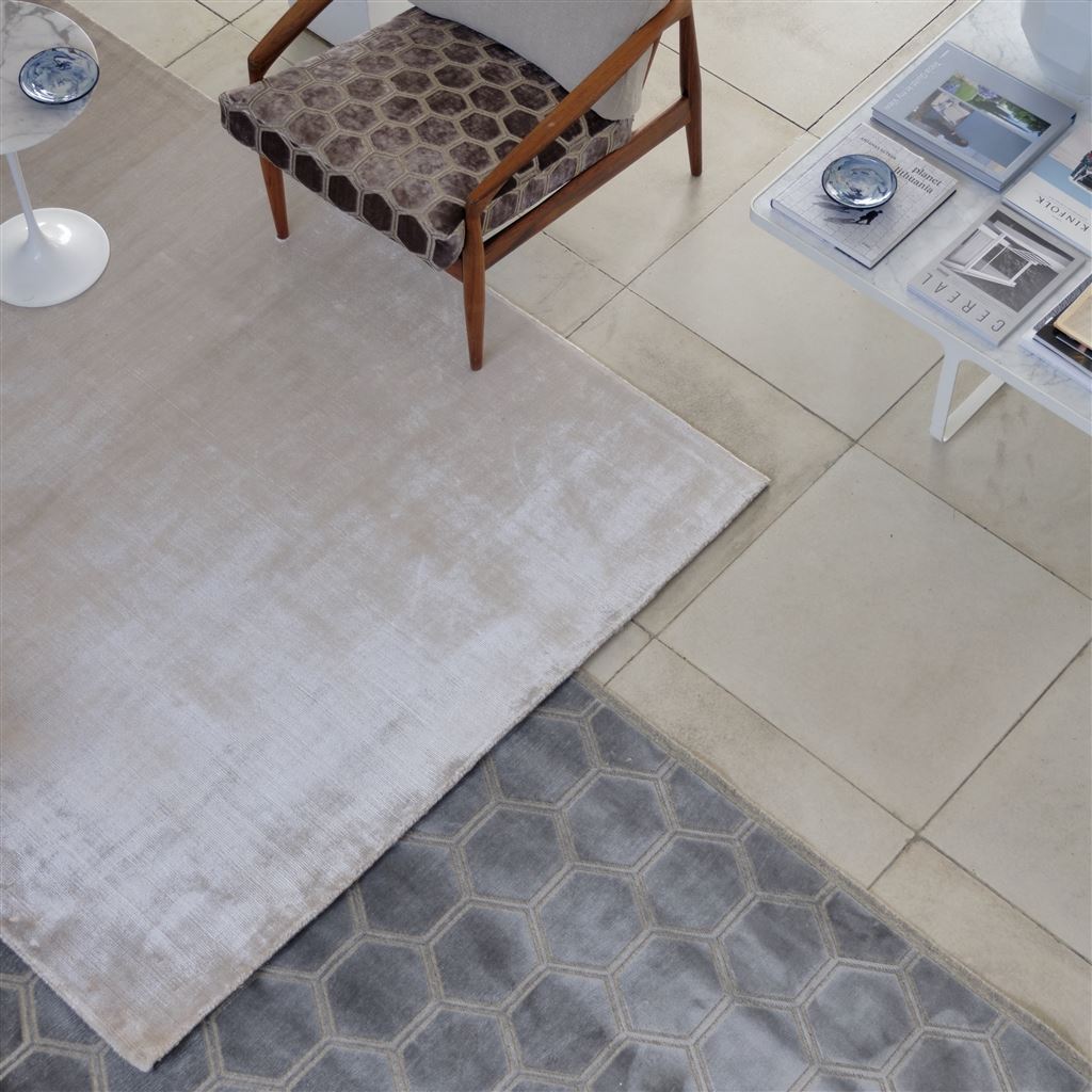 Eberson Mink Rug | Designers Guild Rugs Shown in Room