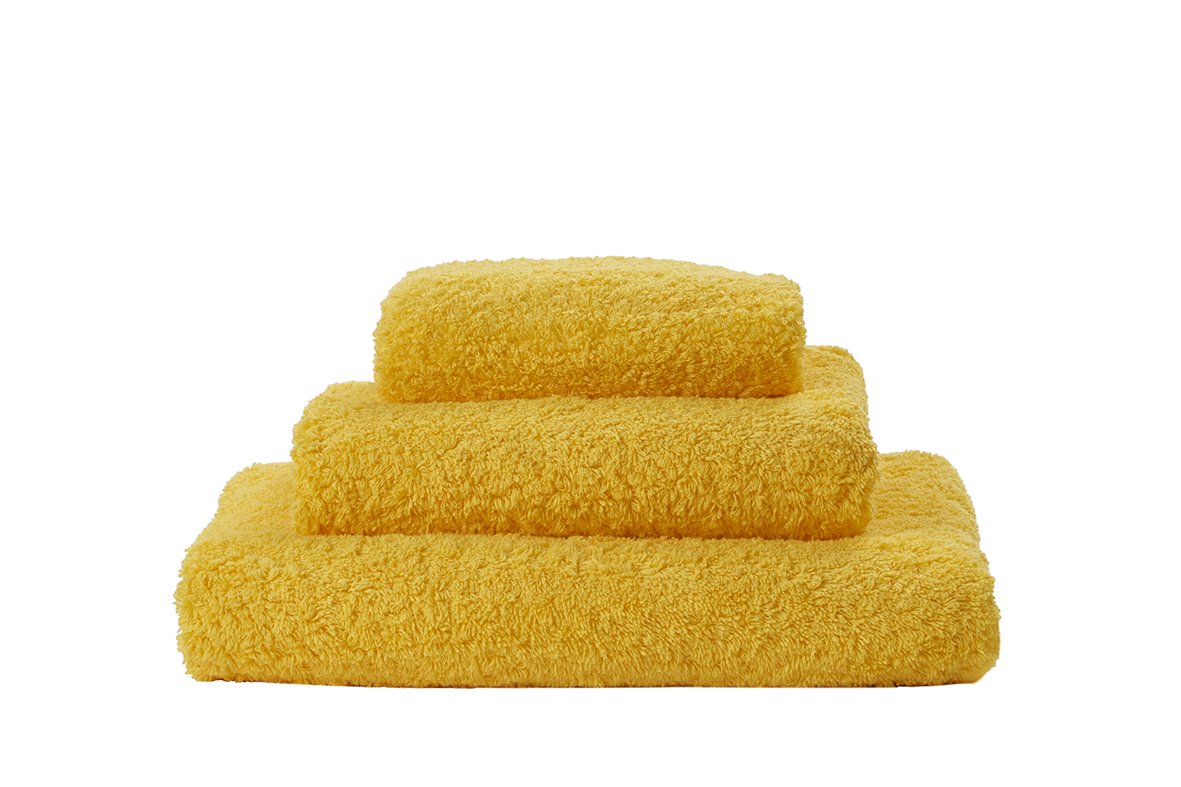 Set of Abyss Super Pile Towels in Banane 830
