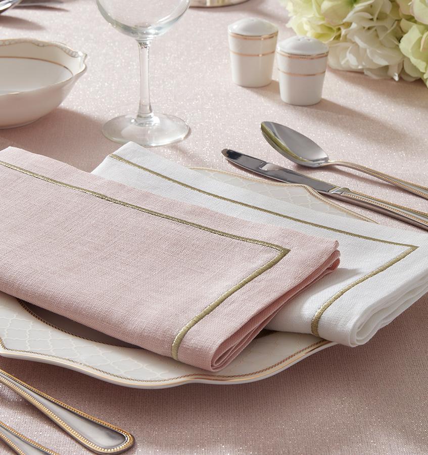 Seaton Dinner Napkins by Sferra (Set of 4) | Fig Linens 