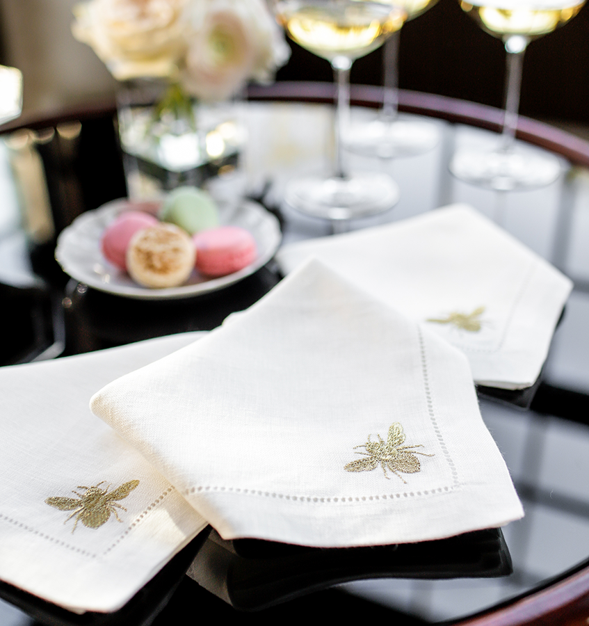 Sferra - Bombo White Linen Napkins with Gold Embroidery - Fig Linens
