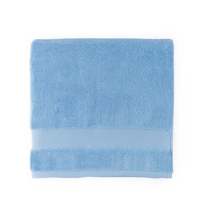 Light blue bath towels - Bello Bluebell by Sferra - Fig Linens