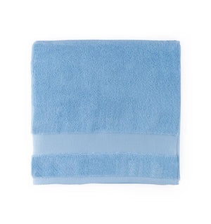 Light blue bath towels - Bello Bluebell by Sferra - Fig Linens