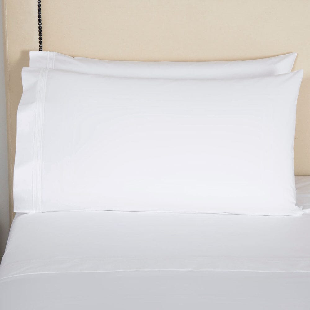 Frette Bedding - Triplo Popeline Bourdon White and Milk Pillowcase - Fig Linens and Home