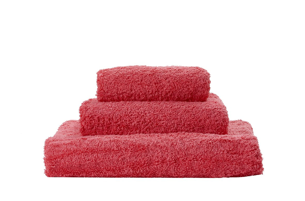 Set of Abyss Super Pile Towels in Grenadine 595